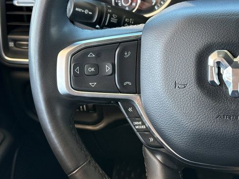 Used 2025 RAM 1500 Big Horn AWD/4WD image 36