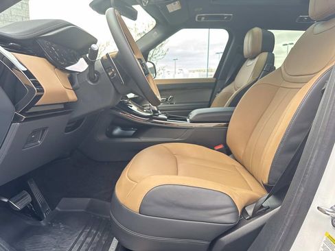 Used 2025 Land Rover Range Rover Sport Dynamic SE AWD/4WD image 20