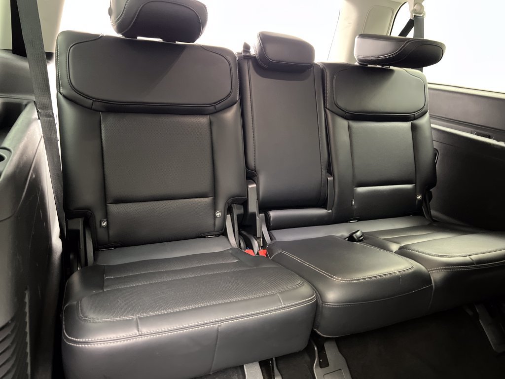 Used 2025 Ford Expedition Max Platinum AWD/4WD image 36