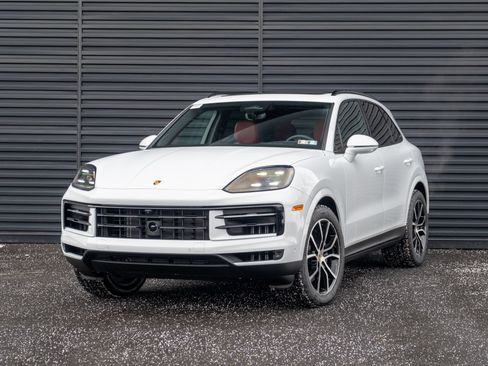 Used 2026 Porsche Cayenne AWD/4WD image 1
