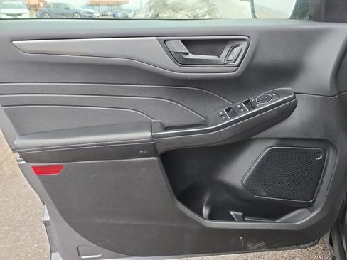 Used 2025 Ford Escape Active image 13