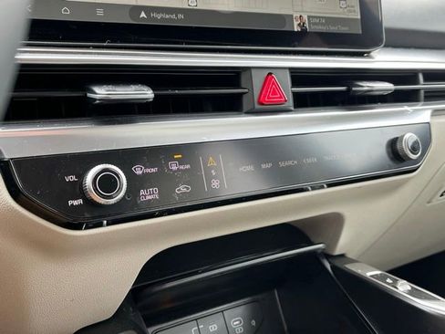 Certified 2025 Kia Sorento EX image 26