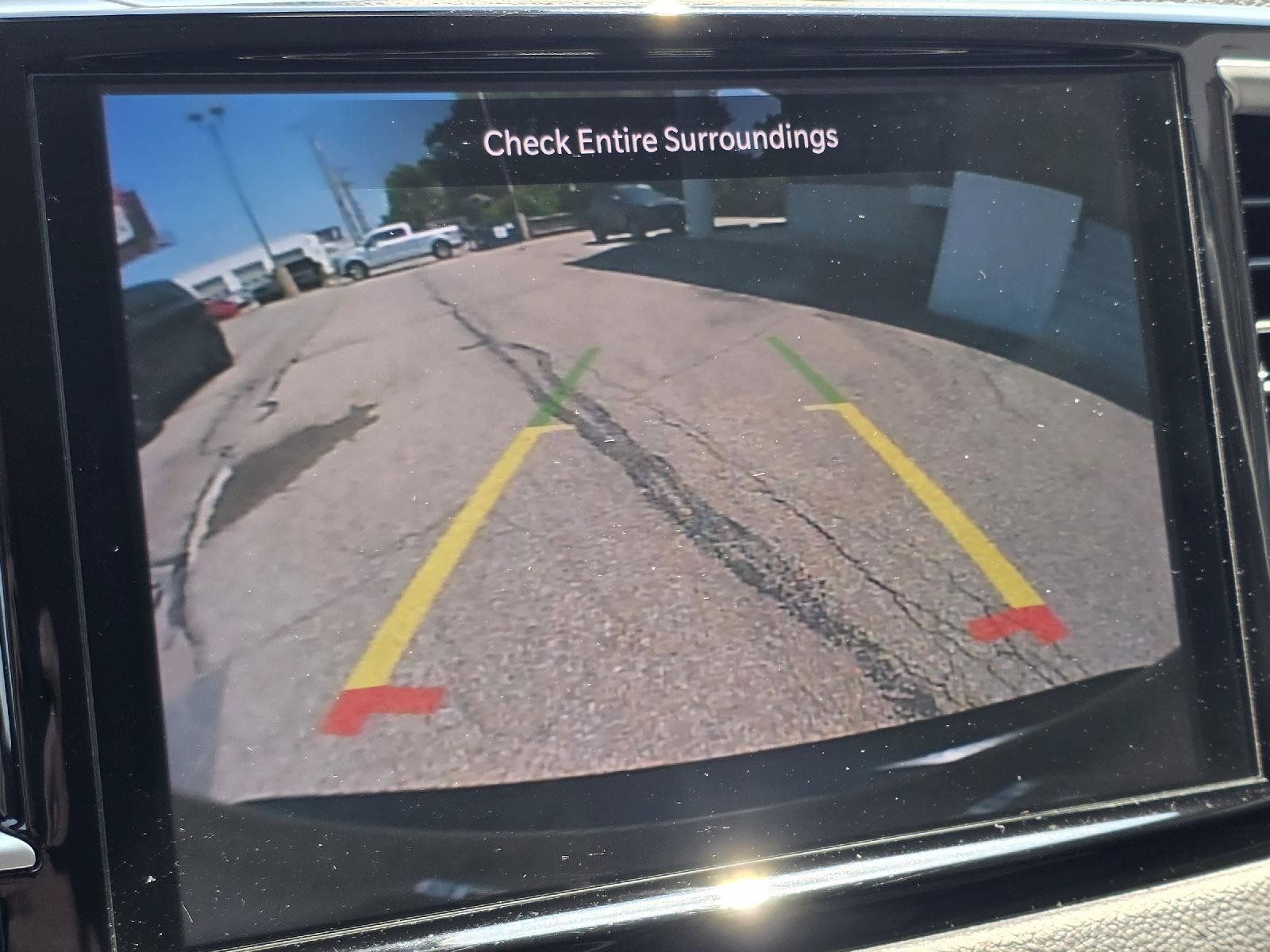 Used 2022 Chrysler Pacifica Touring-L FWD image 19