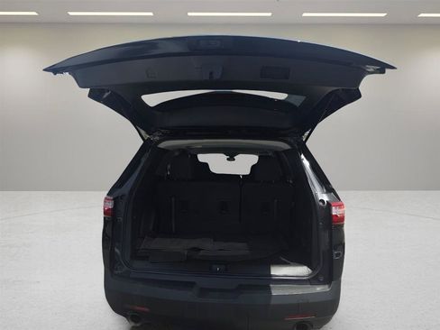 Used 2019 Chevrolet Traverse LS AWD/4WD image 25