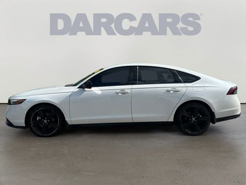 Used 2023 Honda Accord Sport image 4