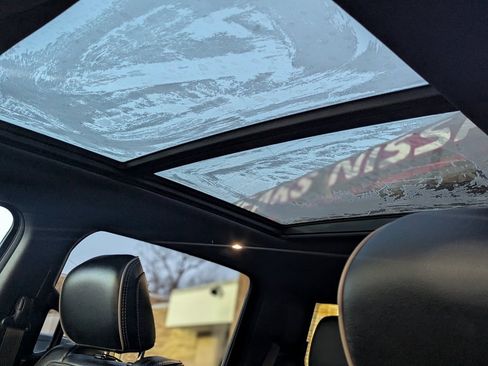 Used 2022 RAM 1500 Limited w/ Body-Colour Bumper Group image 35