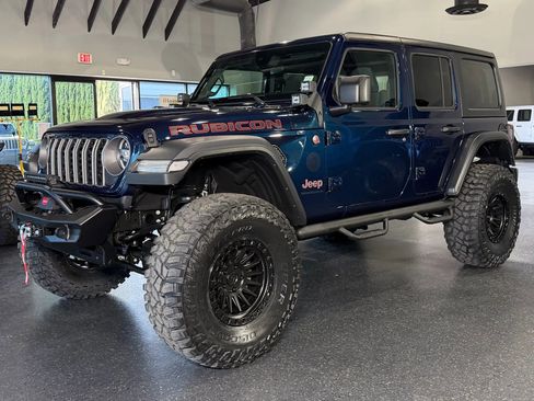 Used 2025 Jeep Wrangler Unlimited Rubicon image 6