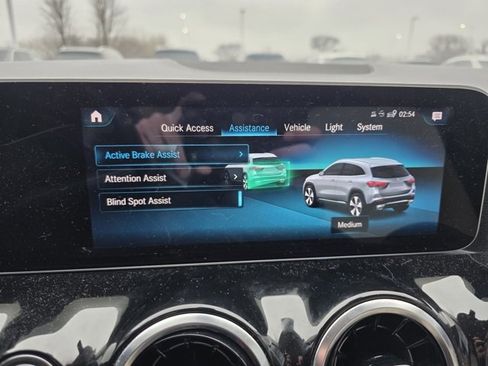 Used 2021 Mercedes-Benz GLA 250 4MATIC image 5