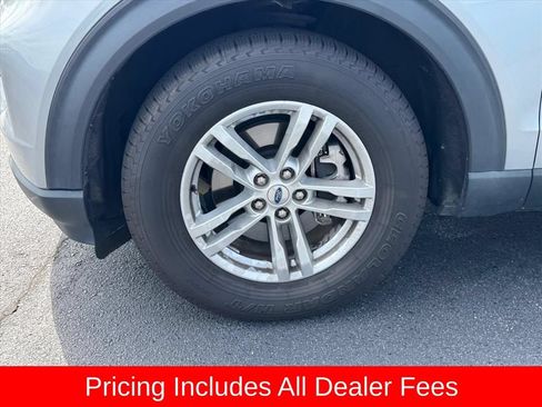 Used 2022 Ford Explorer XLT RWD image 9