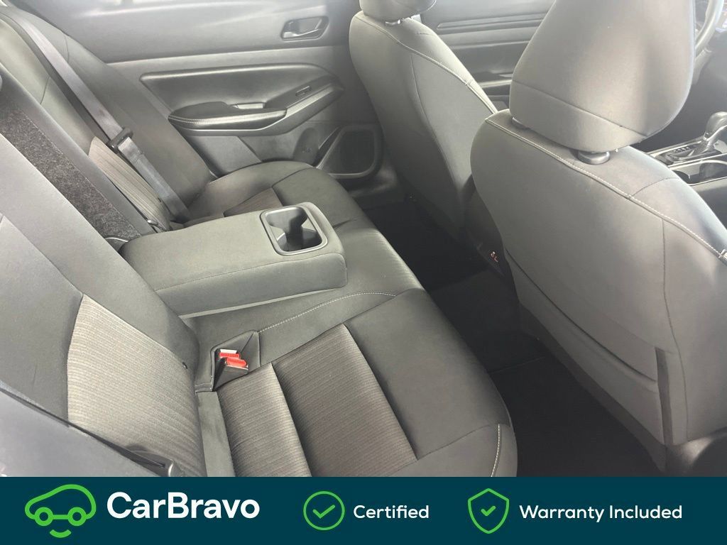 Used 2024 Nissan Altima 2.5 SV FWD image 19