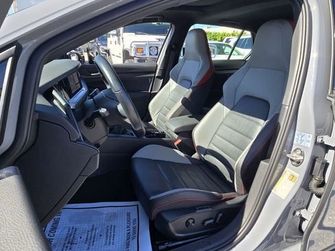 Certified 2022 Volkswagen GTI SE FWD image 9