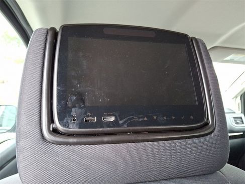 Used 2023 Nissan Titan SV w/ Accessory Utility Package image 14