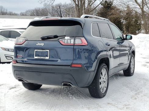 Used 2020 Jeep Cherokee Latitude Lux w/ Quick Order Package 26H Lux image 3