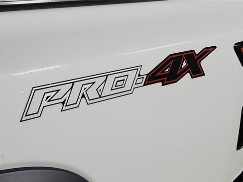 Used 2022 Nissan Frontier PRO-4X w/ Off-Road Protection Package image 23