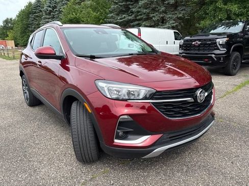 Used 2023 Buick Encore GX Select w/ Safety Package II AWD/4WD image 2