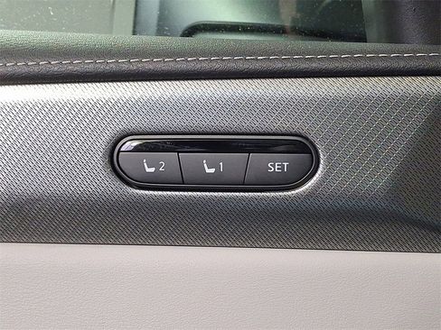 New 2026 INFINITI QX60 Luxe image 23