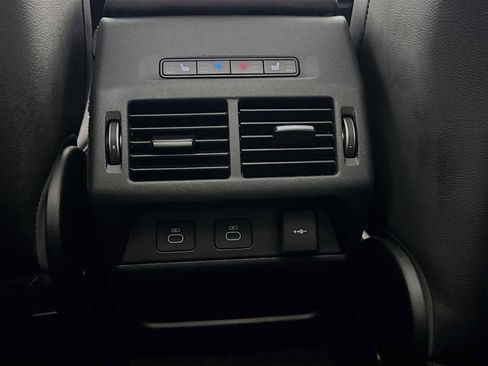 Used 2024 Land Rover Discovery Sport S image 25