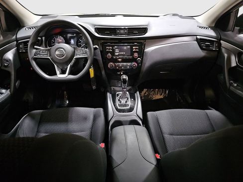 Used 2018 Nissan Rogue Sport S w/ S Appearance Package image 18