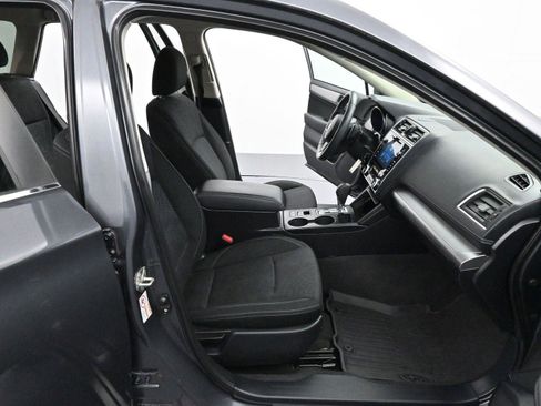 Used 2019 Subaru Outback 2.5i Premium image 27