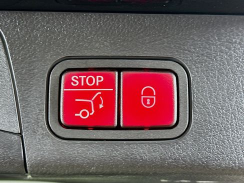 Used 2024 Mercedes-Benz EQB 250+ image 30