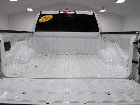 Used 2025 RAM 1500 Lone Star AWD/4WD image 16