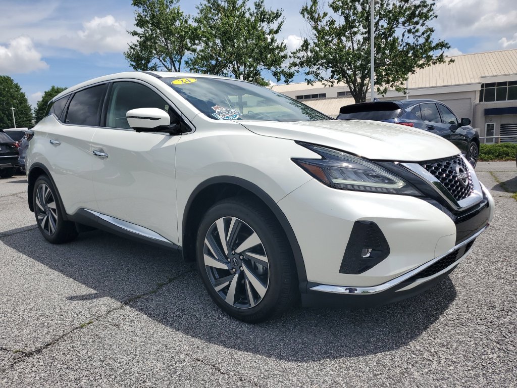 Used 2024 Nissan Murano SL FWD image 3