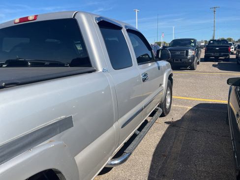 Used 2005 GMC Sierra 1500 SLE image 15