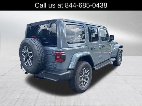 New 2026 Jeep Wrangler Unlimited Sahara AWD/4WD image 5