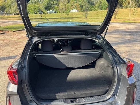 Used 2021 Toyota Prius Prime LE image 17