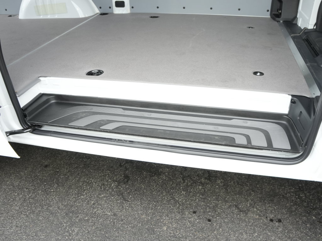 Used 2026 Mercedes-Benz Sprinter 2500 image 7