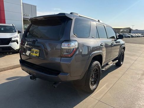 Used 2021 Toyota 4Runner SR5 Premium w/ Moonroof Package AWD/4WD image 7