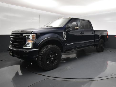 Used 2022 Ford F250 Lariat w/ Tremor Off-Road Package AWD/4WD image 2