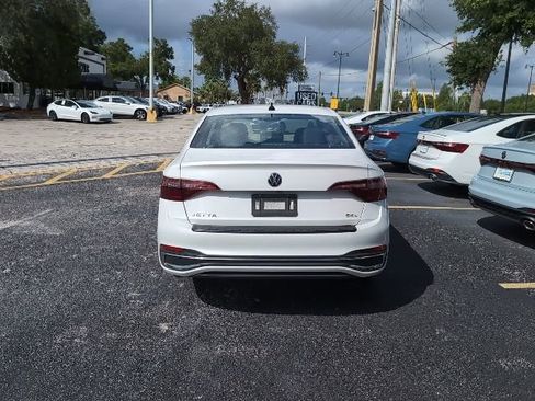 Used 2023 Volkswagen Jetta SEL FWD image 6
