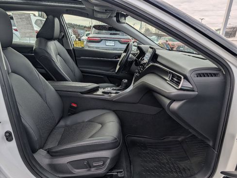 Used 2021 Toyota Camry XSE image 21