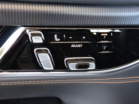 Used 2023 Jeep Grand Wagoneer Series III w/ Quick Order Packagew 28T image 13