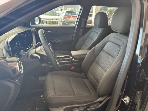 Used 2025 Chevrolet Equinox LT image 36