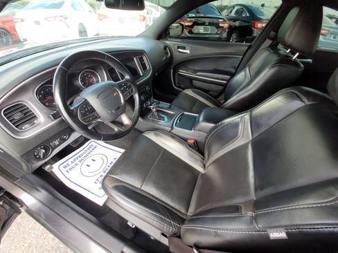 Used 2020 Dodge Charger SXT w/ Leather Interior Group RWD image 10