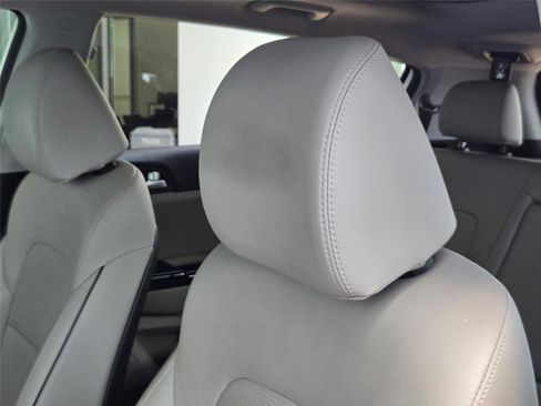 Used 2020 Kia Sportage EX w/ EX Technology Package FWD image 12