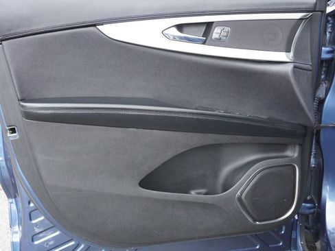 Used 2018 Lincoln MKX Premiere AWD/4WD image 18