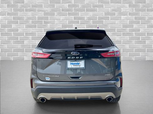 Used 2023 Ford Edge Titanium image 4