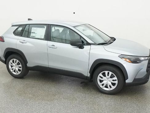 New 2026 Toyota Corolla Cross L image 12