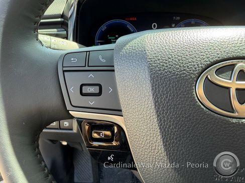 Used 2026 Toyota Camry XLE FWD image 22