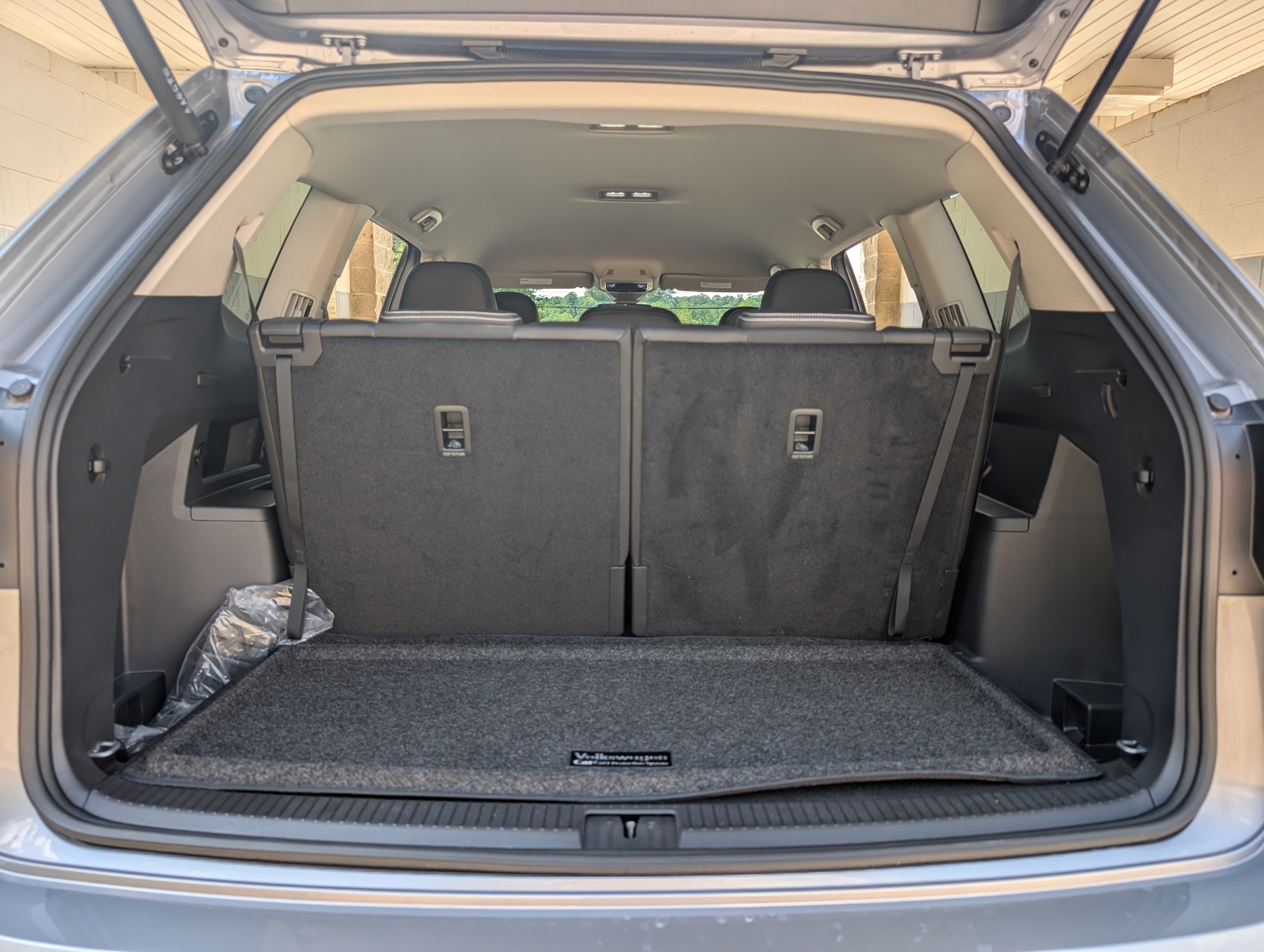 Used 2025 Volkswagen Atlas SE FWD image 21
