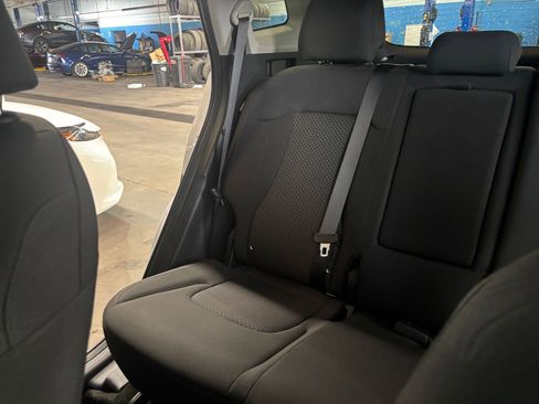 Used 2025 Kia Sportage LX image 39