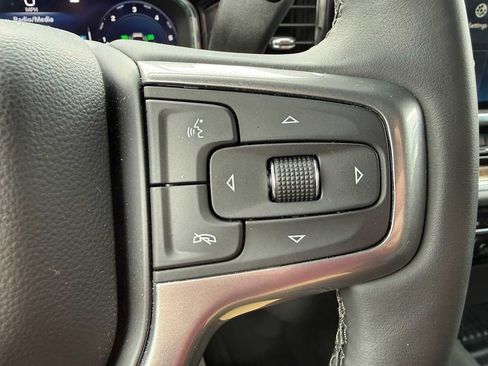 Used 2025 Chevrolet Silverado 1500 LT image 45