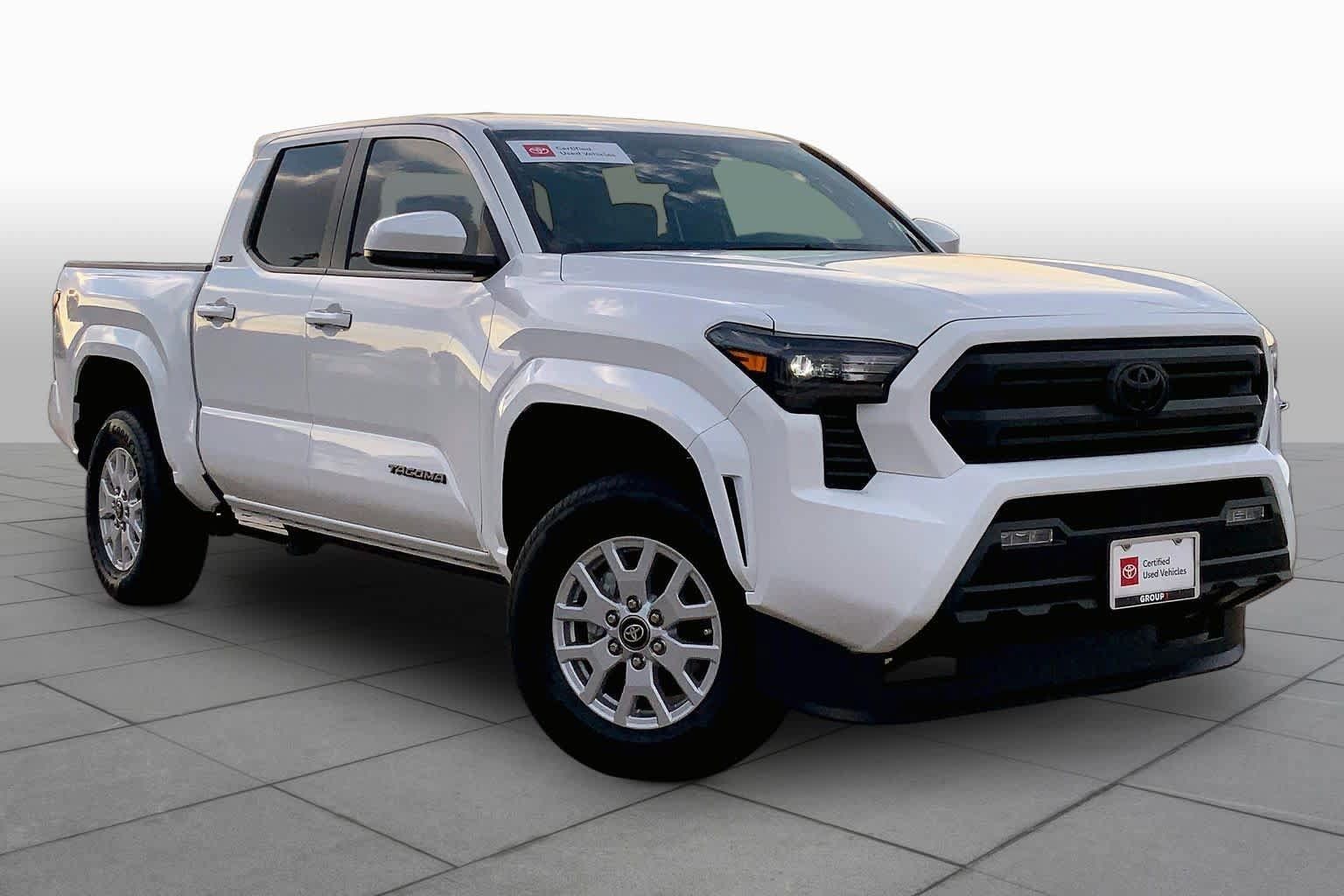 Certified 2026 Toyota Tacoma SR5 AWD/4WD image 3