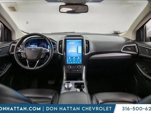 Used 2022 Ford Edge SEL image 3