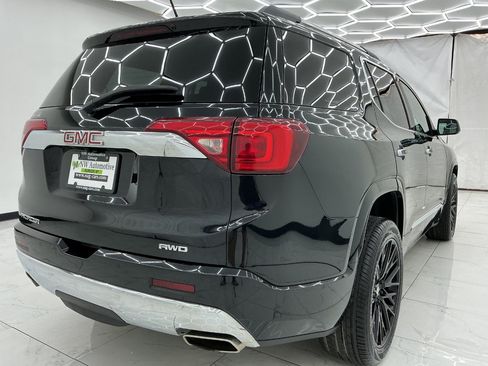 Used 2018 GMC Acadia Denali w/ Technology Package AWD/4WD image 9