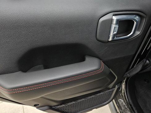 New 2026 Jeep Gladiator Rubicon image 13