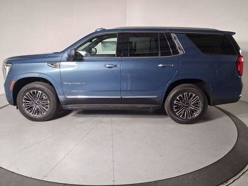 New 2026 GMC Yukon Elevation w/ Elevation Premium Package AWD/4WD image 8